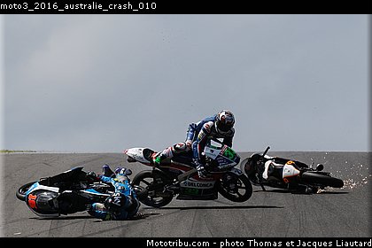 moto3_2016_australie_crash_010.jpg