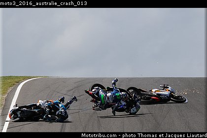 moto3_2016_australie_crash_013.jpg