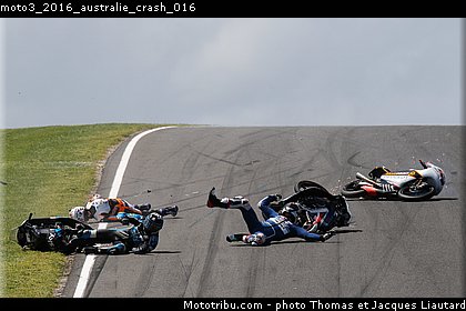 moto3_2016_australie_crash_016.jpg