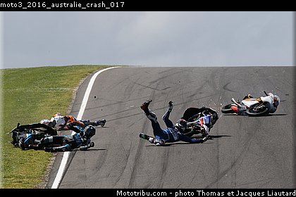 moto3_2016_australie_crash_017.jpg