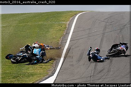 moto3_2016_australie_crash_020.jpg
