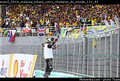 moto2_2016_malaisie_johann_zarco_champion_du_monde_111_43.jpg