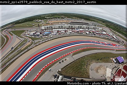 moto2_pp1a2579_paddock_vue_du_haut_moto2_2017_austin.jpg
