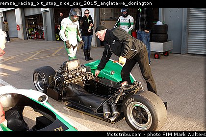 remse_racing_pit_stop_side_car_2015_angleterre_donington.jpg