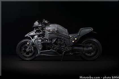 hot_dock_custom_002_bmw_2015_k_1600_gtl_concept.jpg