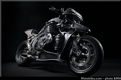 hot_dock_custom_003_bmw_2015_k_1600_gtl_concept.jpg