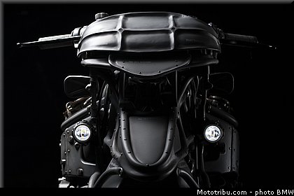hot_dock_custom_009_bmw_2015_k_1600_gtl_concept.jpg