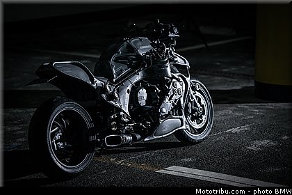 hot_dock_custom_012_bmw_2015_k_1600_gtl_concept.jpg