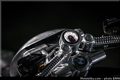 ken_factory_010_bmw_2015_k_1600_gtl_concept.jpg