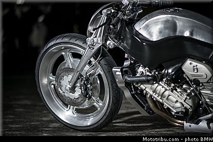 ken_factory_019_bmw_2015_k_1600_gtl_concept.jpg