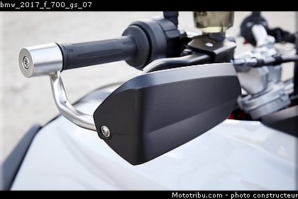 bmw_2017_f_700_gs_07.jpg