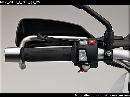bmw_2017_f_700_gs_29.jpg