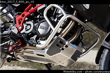 bmw_2017_f_800_gs_10.jpg