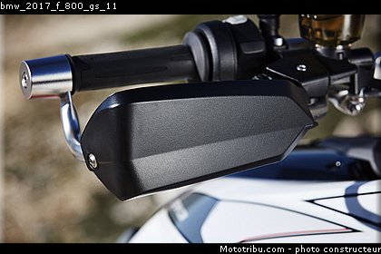 bmw_2017_f_800_gs_11.jpg