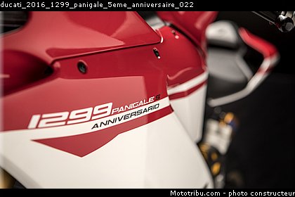 ducati_2016_1299_panigale_5eme_anniversaire_022.jpg