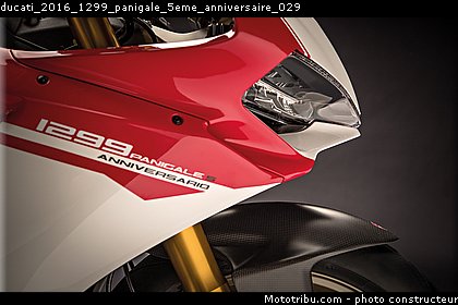 ducati_2016_1299_panigale_5eme_anniversaire_029.jpg