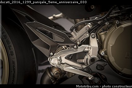 ducati_2016_1299_panigale_5eme_anniversaire_033.jpg