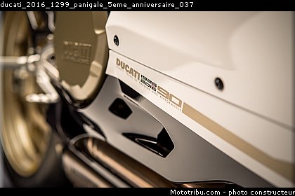 ducati_2016_1299_panigale_5eme_anniversaire_037.jpg