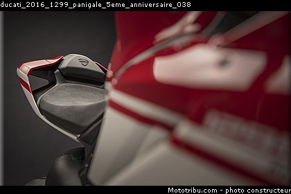ducati_2016_1299_panigale_5eme_anniversaire_038.jpg