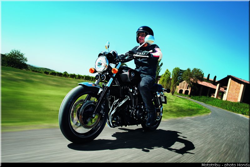 honda_2014_cb1100_005