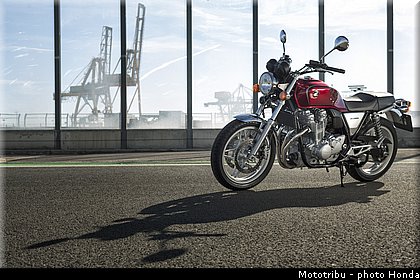 honda_2014_cb1100_008.jpg