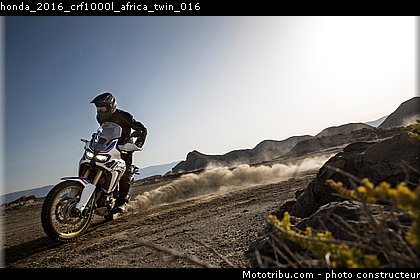honda_2016_crf1000l_africa_twin_016.jpg