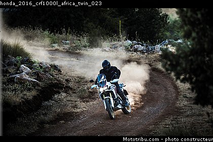 honda_2016_crf1000l_africa_twin_023.jpg