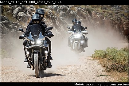 honda_2016_crf1000l_africa_twin_024.jpg