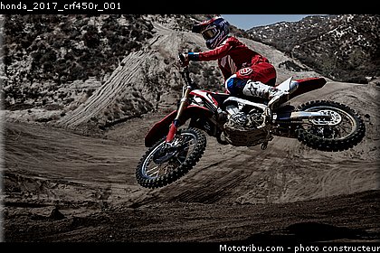 honda_2017_crf450r_001.jpg