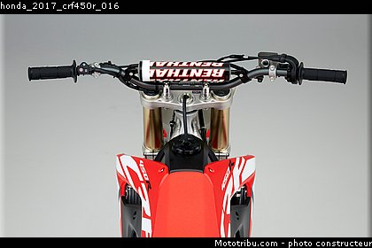 honda_2017_crf450r_016.jpg