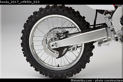 honda_2017_crf450r_023.jpg