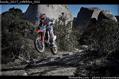 honda_2017_crf450rx_002.jpg