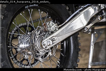 details_014_husqvarna_2016_enduro_.jpg
