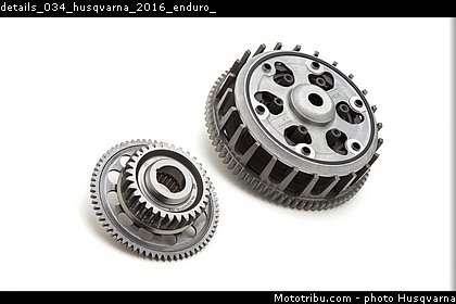 details_034_husqvarna_2016_enduro_.jpg