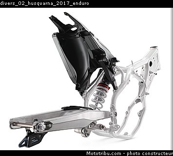 divers_02_husqvarna_2017_enduro.jpg