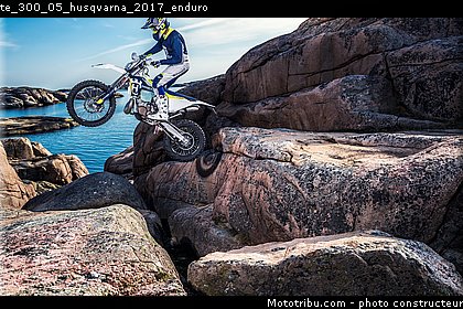 te_300_05_husqvarna_2017_enduro.jpg