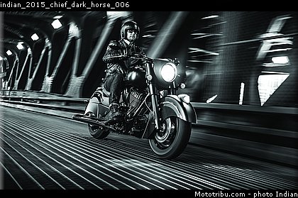 indian_2015_chief_dark_horse_006.jpg