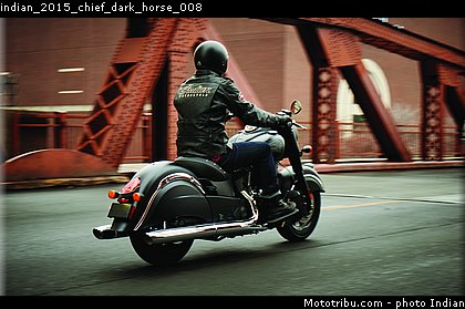 indian_2015_chief_dark_horse_008.jpg