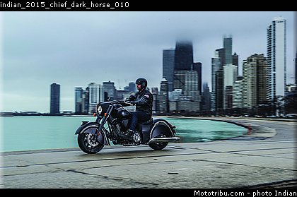 indian_2015_chief_dark_horse_010.jpg