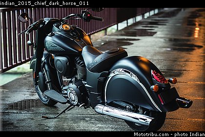 indian_2015_chief_dark_horse_011.jpg