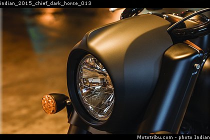 indian_2015_chief_dark_horse_013.jpg