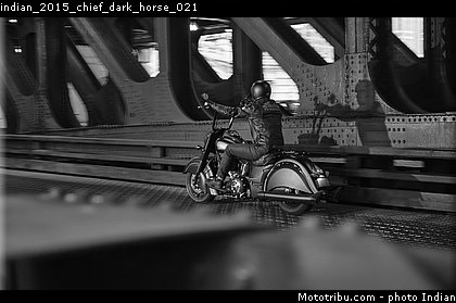 indian_2015_chief_dark_horse_021.jpg