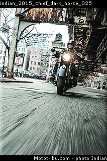 indian_2015_chief_dark_horse_025.jpg