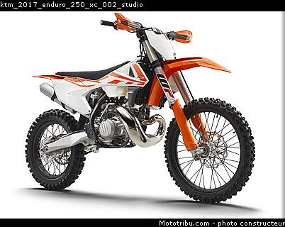 ktm_2017_enduro_250_xc_002_studio.jpg