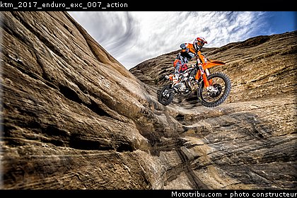 ktm_2017_enduro_exc_007_action.jpg