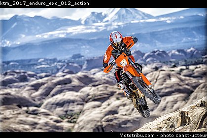 ktm_2017_enduro_exc_012_action.jpg