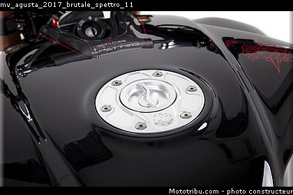 mv_agusta_2017_brutale_spettro_11.jpg