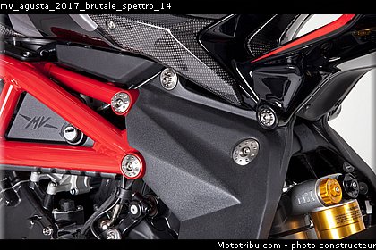 mv_agusta_2017_brutale_spettro_14.jpg
