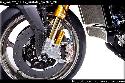 mv_agusta_2017_brutale_spettro_20.jpg