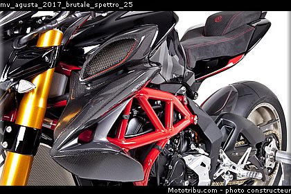 mv_agusta_2017_brutale_spettro_25.jpg